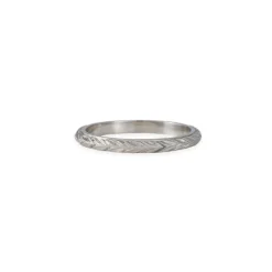 Cp Collections - Engraved Laurel Band