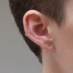Jack & G – Medium Huggie Earring (single)